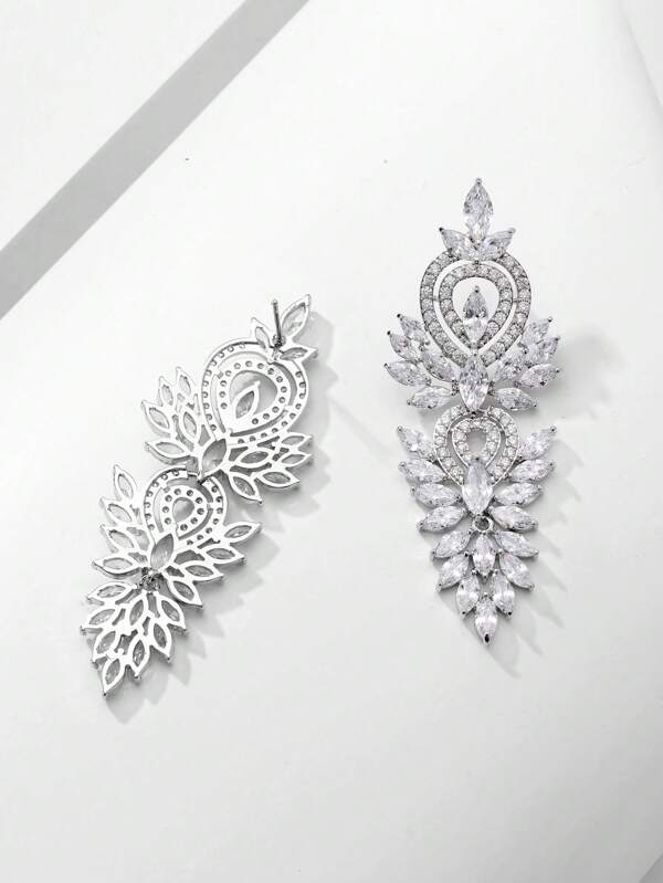 《光の羽根(フェザー・ド・ルミエール)》ヴィンテージ・マルキーズクリスタルピアス